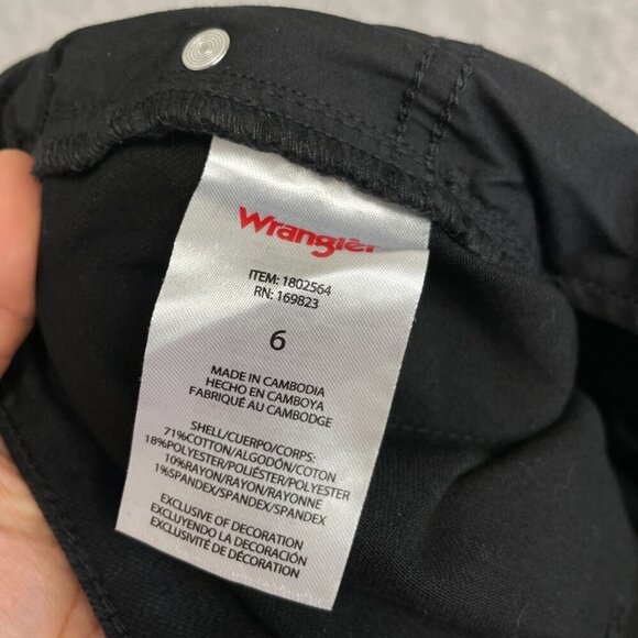 NEW Wrangler Women's 6 Black High-Rise Bootcut Jeans Free-To-Stretch 32" Inseam - Picture 9 of 11